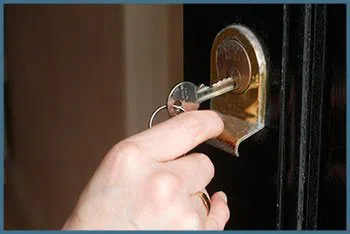 Safe Key Shop Chicago Ridge, IL 708-297-9147 - 7-door-unlock
